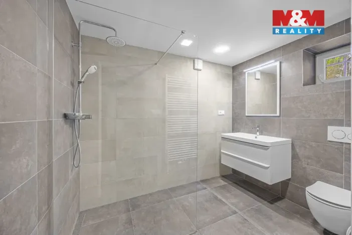 Prodej rodinného domu, Praha - Čimice, Chorušická, 198 m2