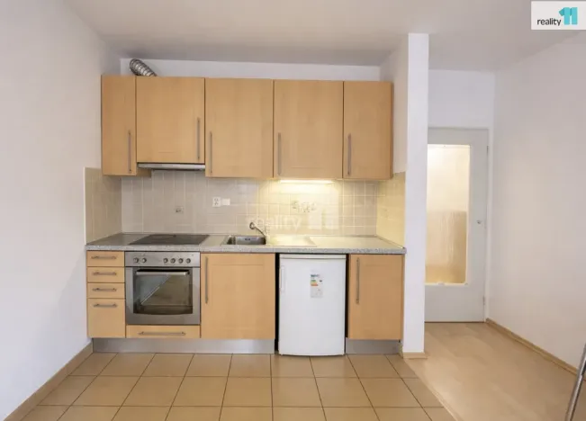 Pronájem bytu 1+kk, Praha - Michle, Pod Bohdalcem I, 49 m2