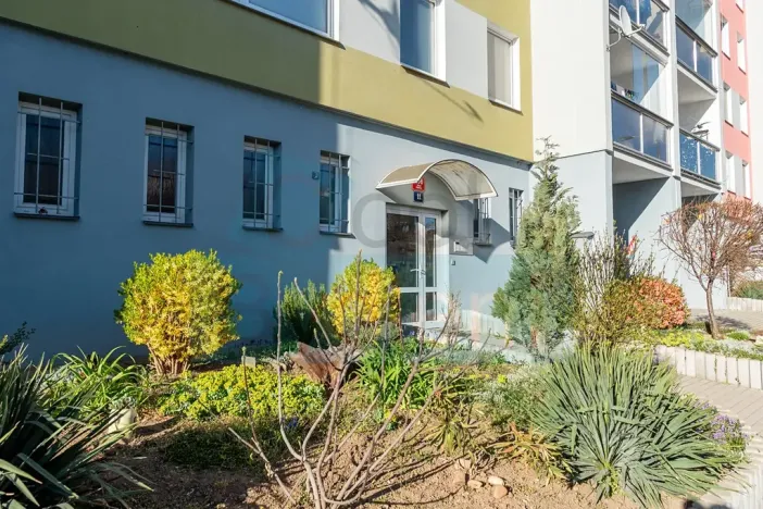 Prodej bytu 1+1, Praha - Troja, Krynická, 29 m2