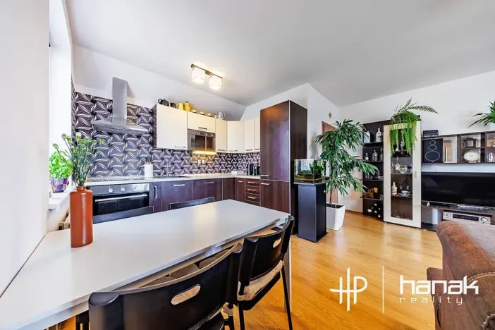 Prodej bytu 3+kk, Olomouc, Okružní, 66 m2