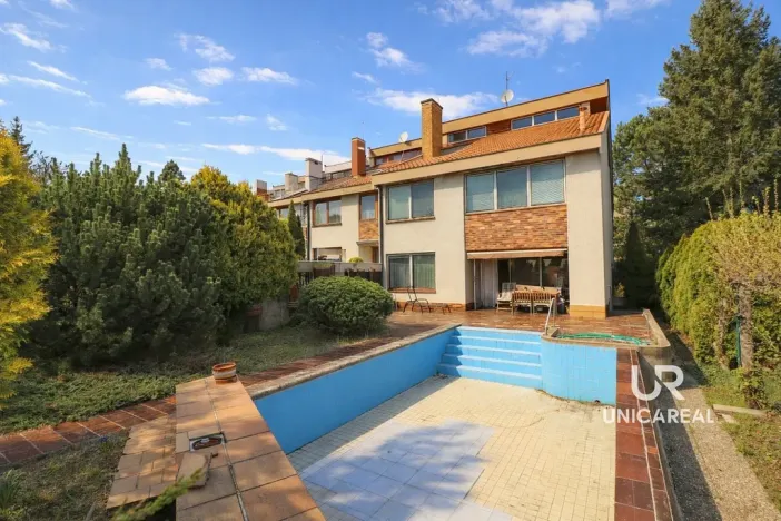 Prodej rodinného domu, Brno - Komín, Ulrychova, 275 m2