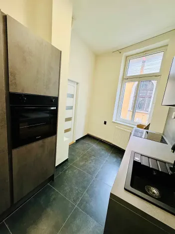 Pronájem bytu 2+1, Aš, Hlavní, 82 m2