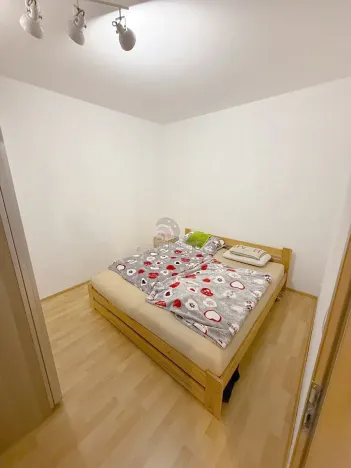 Pronájem bytu 2+kk, Praha - Hloubětín, Slévačská, 46 m2