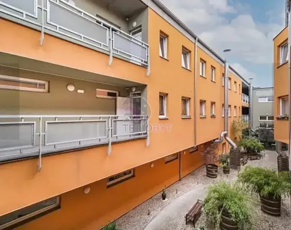 Pronájem bytu 2+kk, Praha - Hloubětín, Slévačská, 46 m2