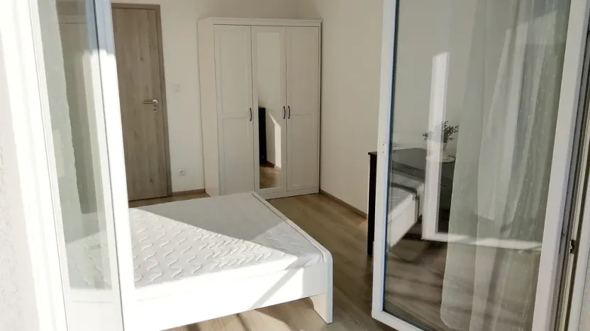 Pronájem bytu 2+kk, Praha - Letňany, Kadečkové, 56 m2