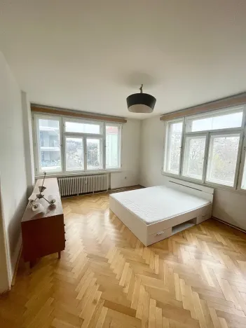 Pronájem bytu 3+1, Praha - Holešovice, Tusarova, 90 m2