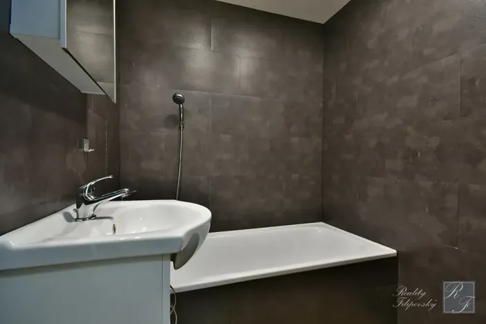 Pronájem bytu 2+1, Ústí nad Labem, Jizerská, 64 m2