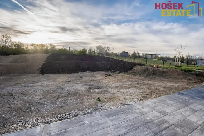 Prodej rodinného domu, Holubice, 197 m2