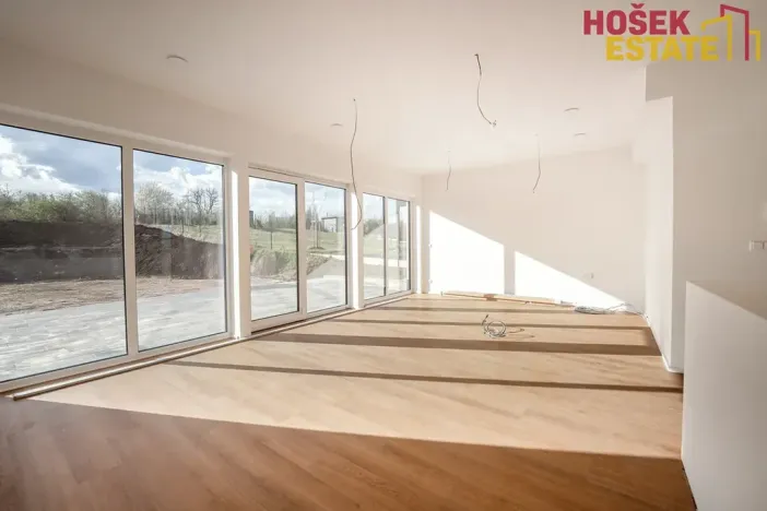 Prodej rodinného domu, Holubice, 197 m2