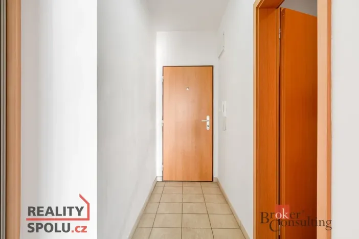 Pronájem bytu 2+kk, Liberec - Liberec VI-Rochlice, Nádvorní, 56 m2