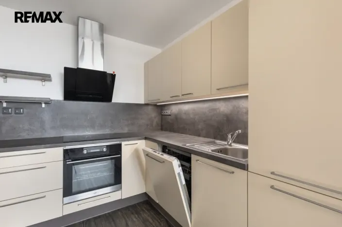 Pronájem bytu 2+kk, Litvínov - Horní Litvínov, Podkrušnohorská, 38 m2