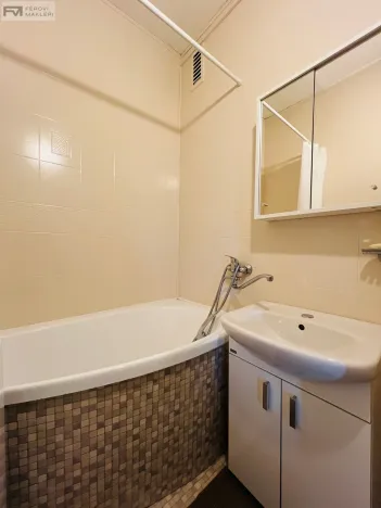 Pronájem bytu 2+1, Ostrava, Karla Pokorného, 52 m2