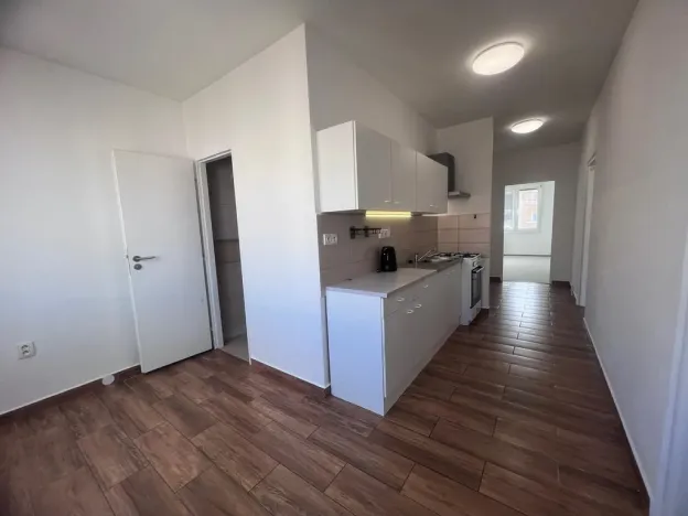 Pronájem bytu 2+1, České Budějovice - České Budějovice 3, Pražská tř., 63 m2