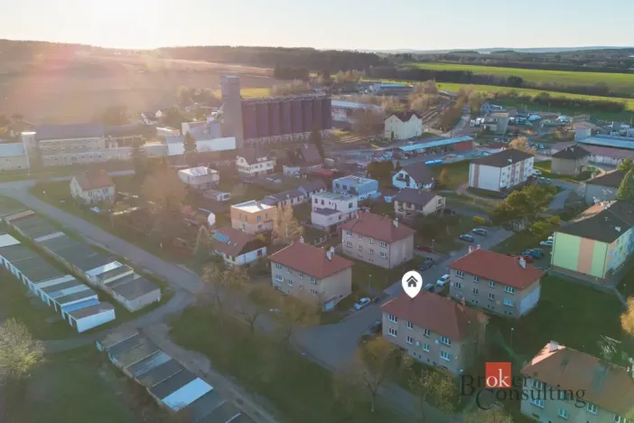 Prodej bytu 2+1, Radnice, Sídliště, 56 m2