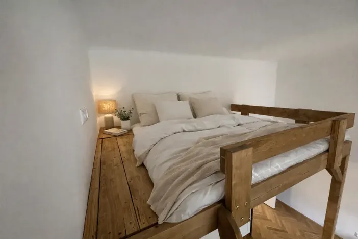 Pronájem bytu 1+kk, Praha - Vinohrady, Velehradská, 25 m2