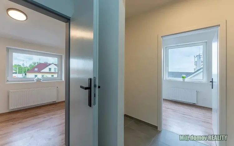 Pronájem bytu 2+1, Praha - Břevnov, Na břevnovské pláni, 30 m2