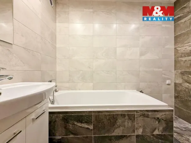 Pronájem bytu 2+1, Ostrava, Opavská, 52 m2