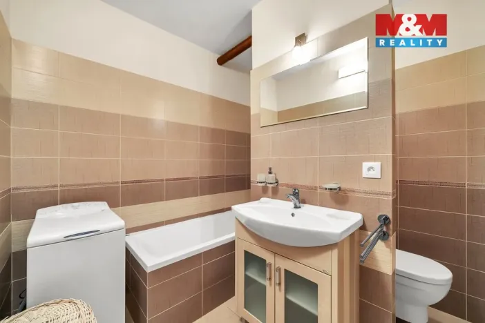 Pronájem bytu 1+1, Pardubice, Erno Košťála, 49 m2