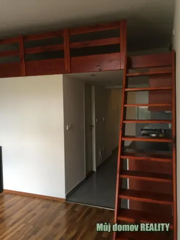 Pronájem bytu 1+kk, Praha - Vysočany, Freyova, 18 m2