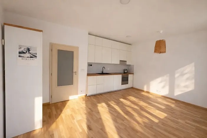 Pronájem bytu 1+kk, Praha - Hlubočepy, Chlupáčova, 29 m2