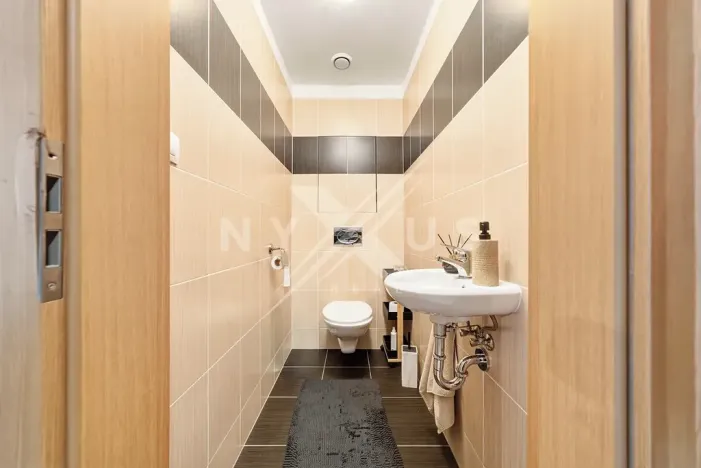 Prodej bytu 2+kk, Praha - Háje, Steinerova, 60 m2