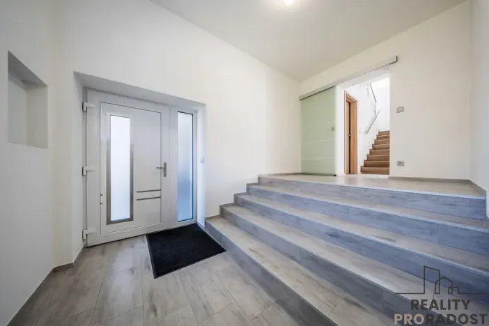 Prodej rodinného domu, Čejkovice, V Sadech, 180 m2