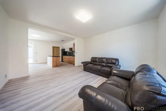 Prodej rodinného domu, Čejkovice, V Sadech, 180 m2