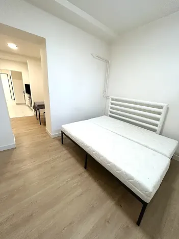 Pronájem bytu 1+1, Praha - Radotín, Vrážská, 37 m2