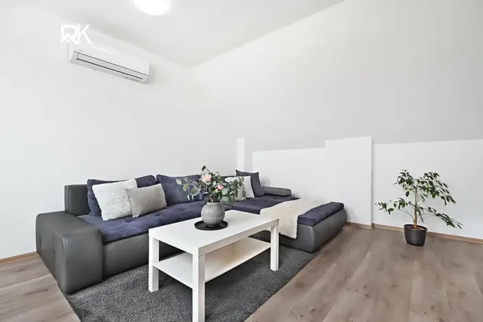 Pronájem bytu 2+kk, Kostelní Lhota, 57 m2