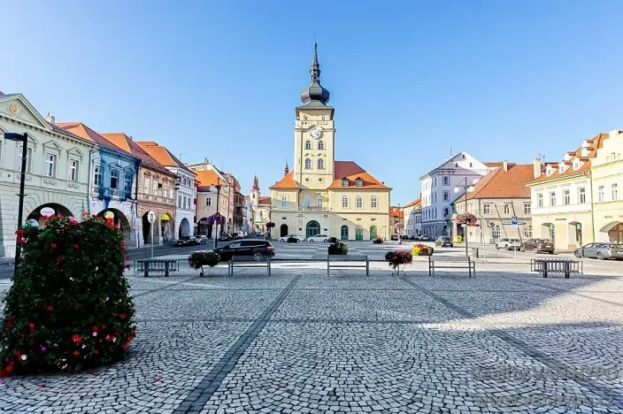 Prodej bytu 4+1, Žatec, náměstí Svobody, 117 m2