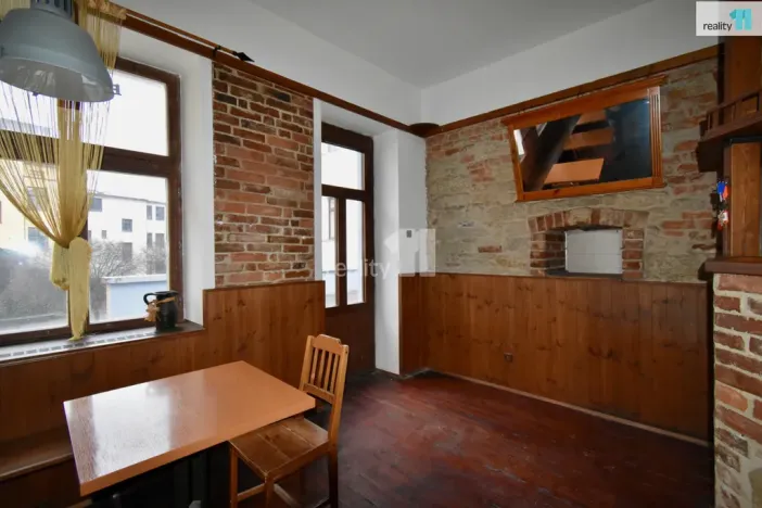 Pronájem restaurace, Náchod, Masarykovo náměstí, 232 m2