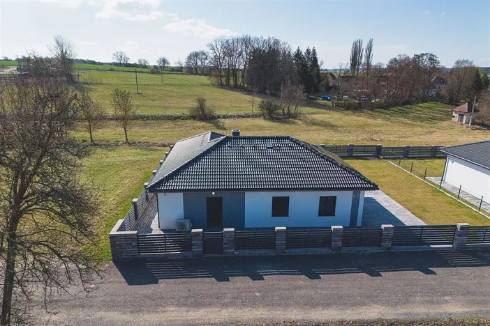 Prodej rodinného domu, Líšťany - Lipno, 115 m2