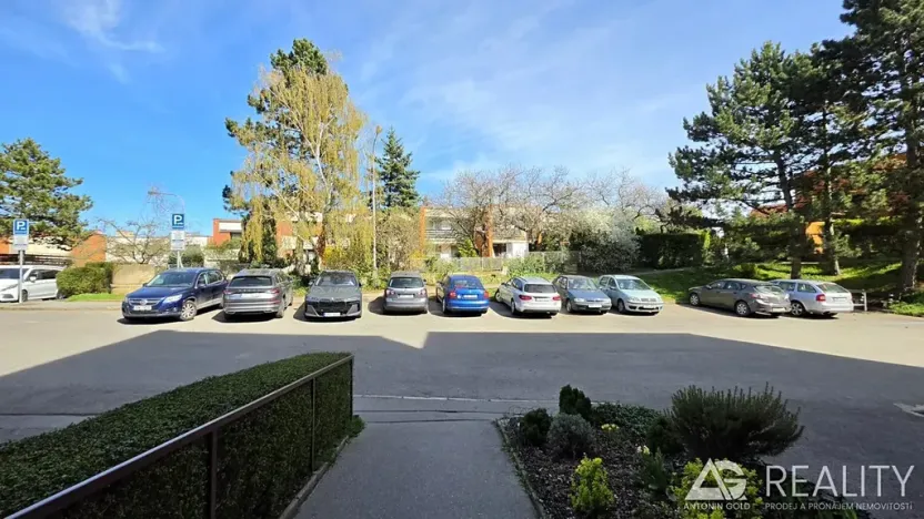 Prodej bytu 2+1, Praha - Dejvice, Krohova, 76 m2