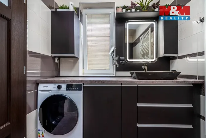 Prodej rodinného domu, Veltrusy, Lomená, 118 m2