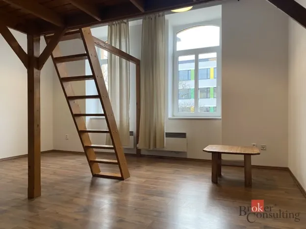 Prodej bytu 2+kk, Hradec Králové - Kukleny, Za Škodovkou, 54 m2