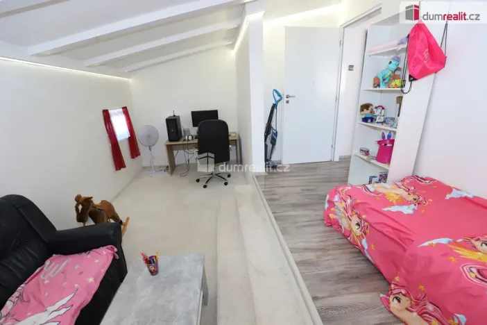 Prodej ubytování, Habartov, Vítězná, 330 m2