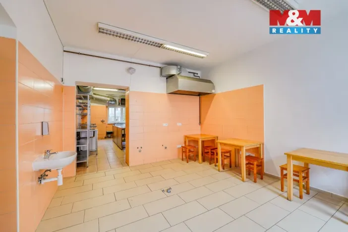 Pronájem obchodního prostoru, Plzeň - Skvrňany, Křimická, 65 m2