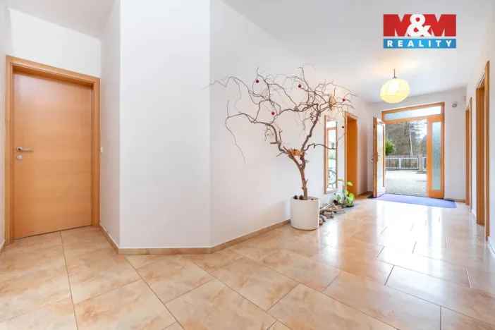 Prodej rodinného domu, Praha - Dejvice, V Šáreckém údolí, 230 m2