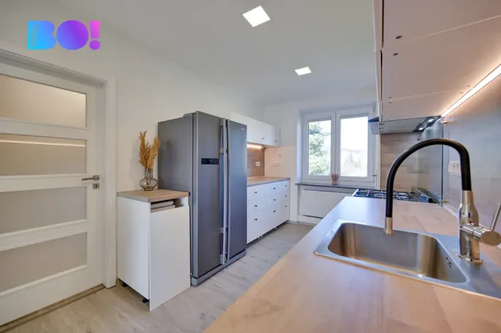 Prodej bytu 3+1, Šumperk, nám. Republiky, 93 m2