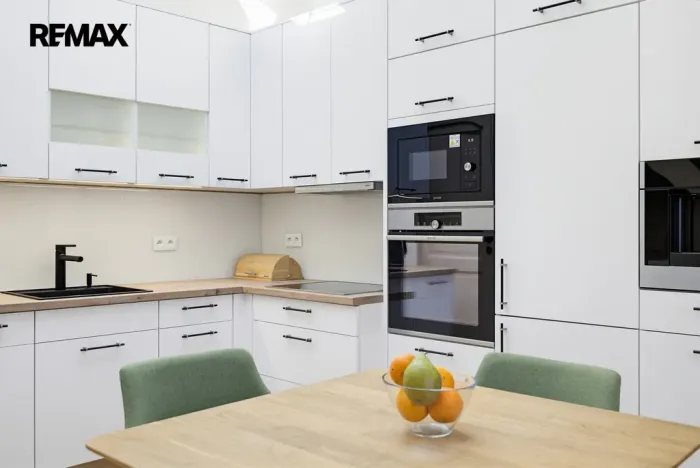 Prodej bytu 5+kk, Karlovy Vary, Sadová, 193 m2