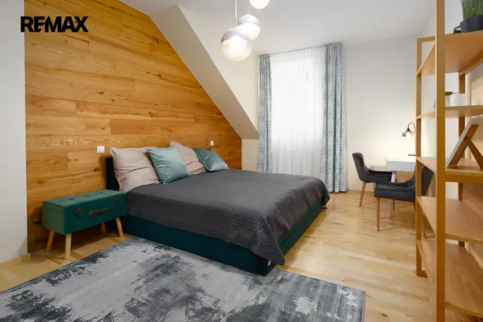 Prodej bytu 5+kk, Karlovy Vary, Sadová, 193 m2