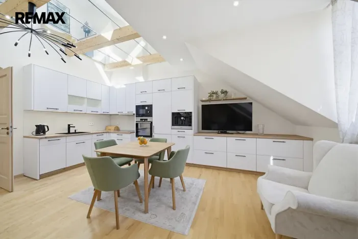 Prodej bytu 5+kk, Karlovy Vary, Sadová, 193 m2