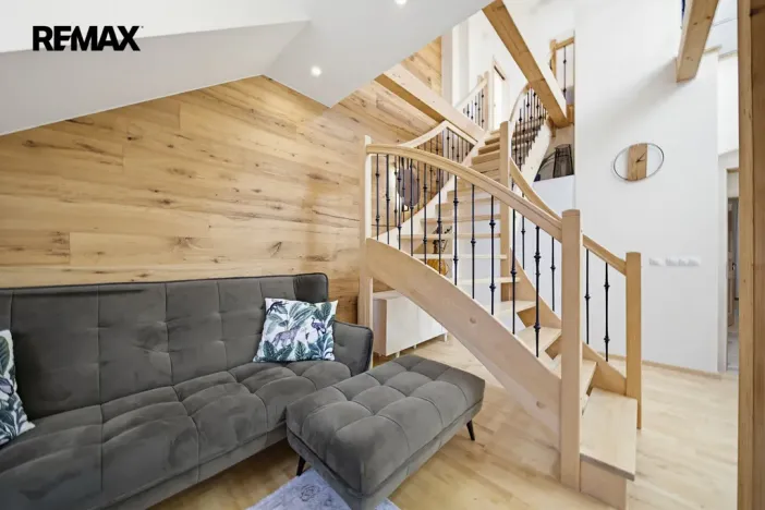 Prodej bytu 5+kk, Karlovy Vary, Sadová, 193 m2