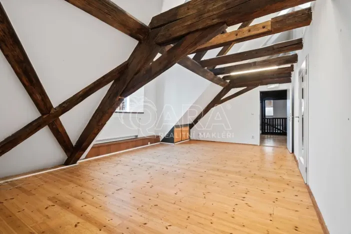 Pronájem kanceláře, Praha - Staré Město, Konviktská, 135 m2