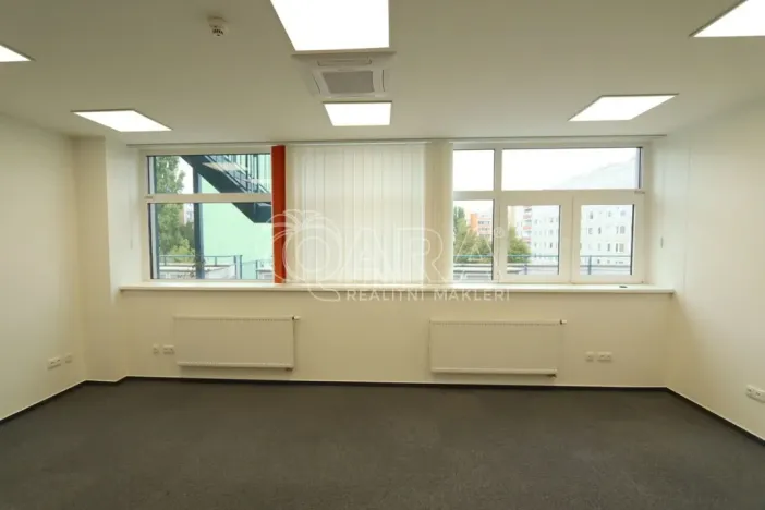 Pronájem kanceláře, Praha - Stodůlky, Prusíkova, 30 m2