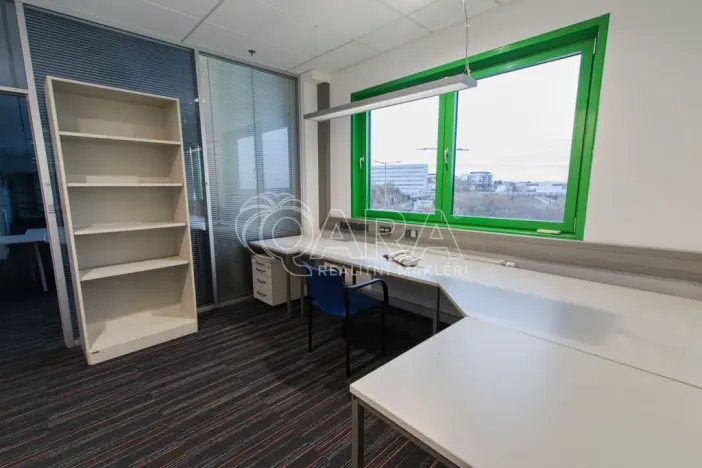 Pronájem kanceláře, Praha - Třebonice, Sárská, 350 m2