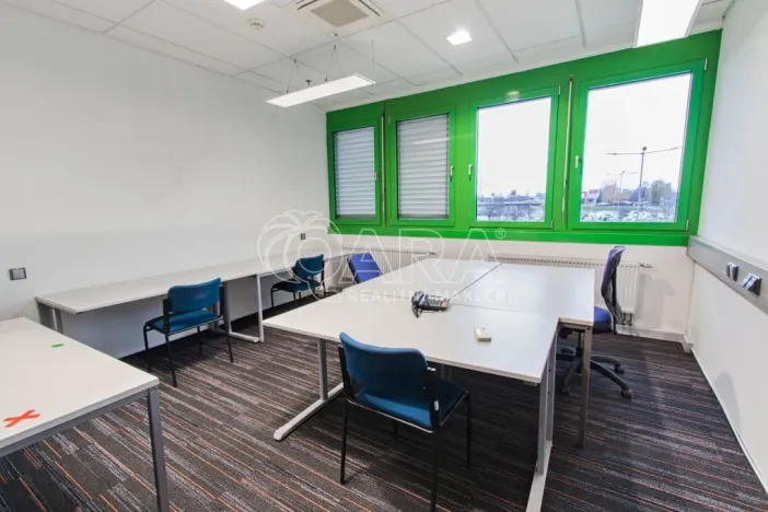 Pronájem kanceláře, Praha - Třebonice, Sárská, 350 m2