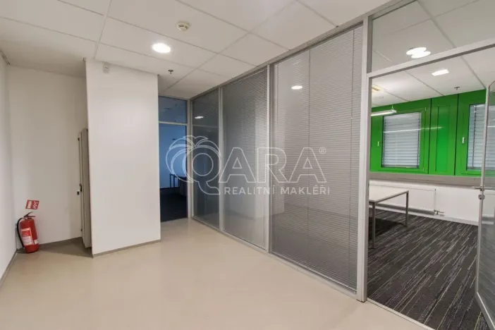 Pronájem kanceláře, Praha - Třebonice, Sárská, 350 m2