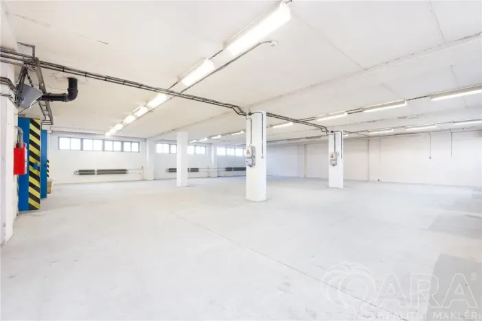 Pronájem skladu, Planá nad Lužnicí, Chýnovská, 674 m2