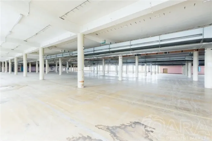 Pronájem skladu, Písek, U Vodárny, 4000 m2